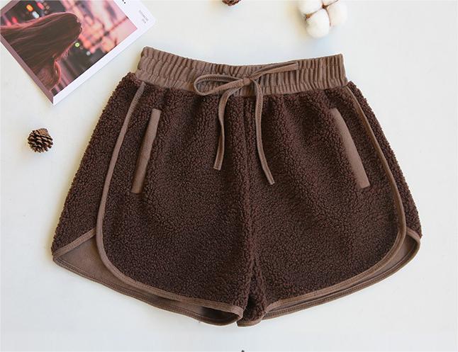 Lambswool Shorts for Women Autumn Winter Elastic Waist Faux Shearling Jacket Shorts Outer Wear Black Wide Leg Boot Pants