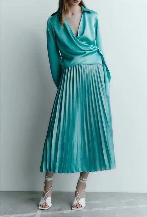 Summer Wind Women Blue Silk Satin Texture Pleated Skir