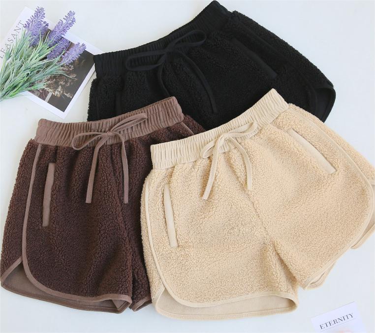 Lambswool Shorts for Women Autumn Winter Elastic Waist Faux Shearling Jacket Shorts Outer Wear Black Wide Leg Boot Pants